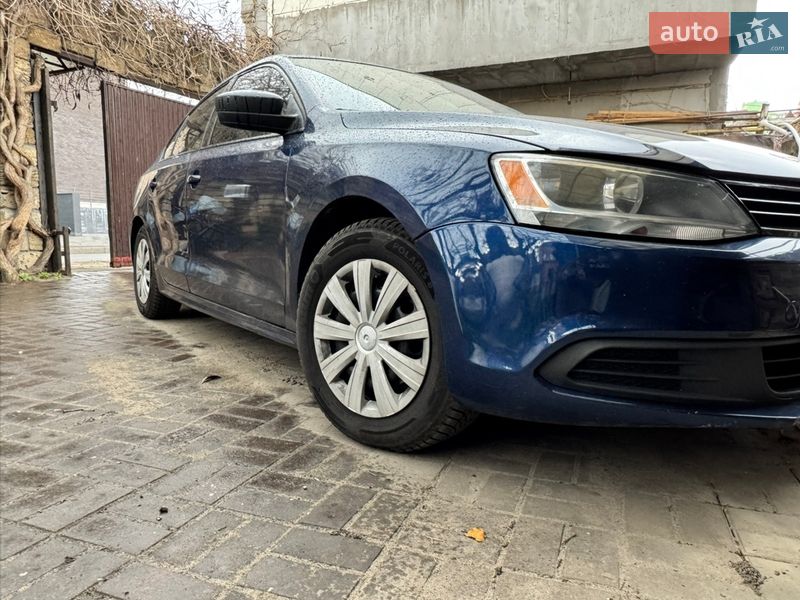 Седан Volkswagen Jetta 2014 в Киеве