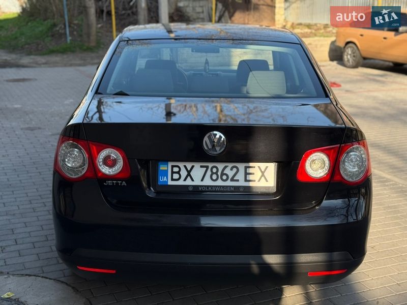 Седан Volkswagen Jetta 2005 в Могилев-Подольске