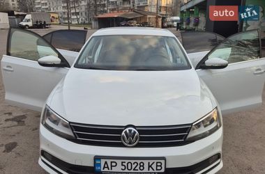 Седан Volkswagen Jetta 2016 в Запоріжжі