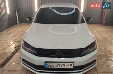 Седан Volkswagen Jetta 2016 в Києві