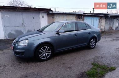 Седан Volkswagen Jetta 2006 в Тернополе