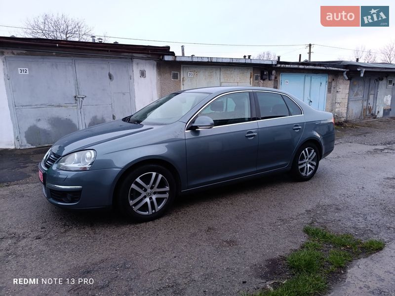Седан Volkswagen Jetta 2006 в Тернополі