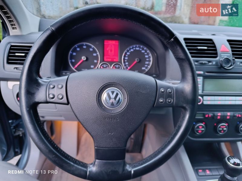 Седан Volkswagen Jetta 2006 в Тернополі
