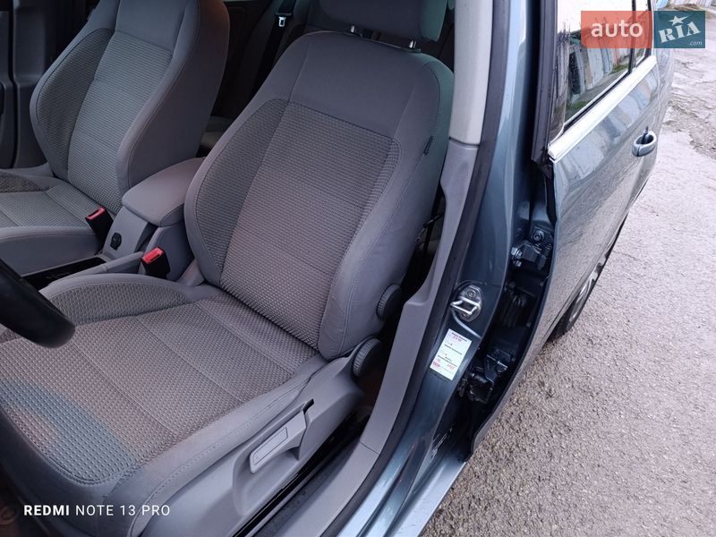 Седан Volkswagen Jetta 2006 в Тернополі