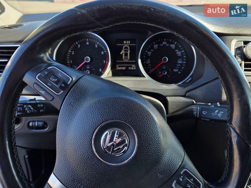 Седан Volkswagen Jetta 2012 в Борисполе