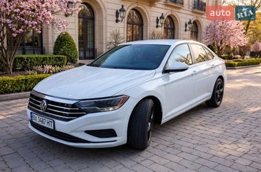 Седан Volkswagen Jetta 2018 в Хмельницком