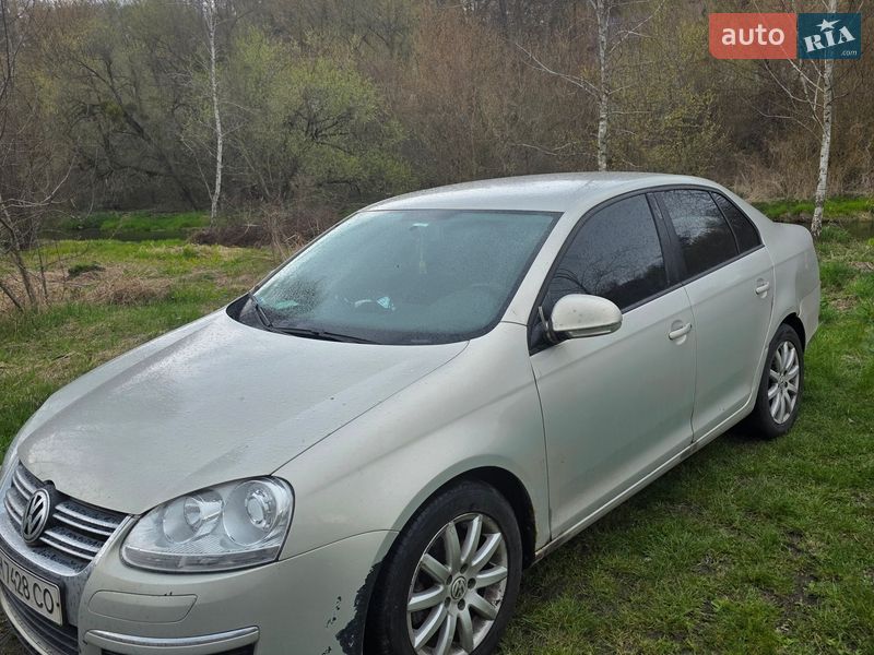 Седан Volkswagen Jetta 2010 в Житомире