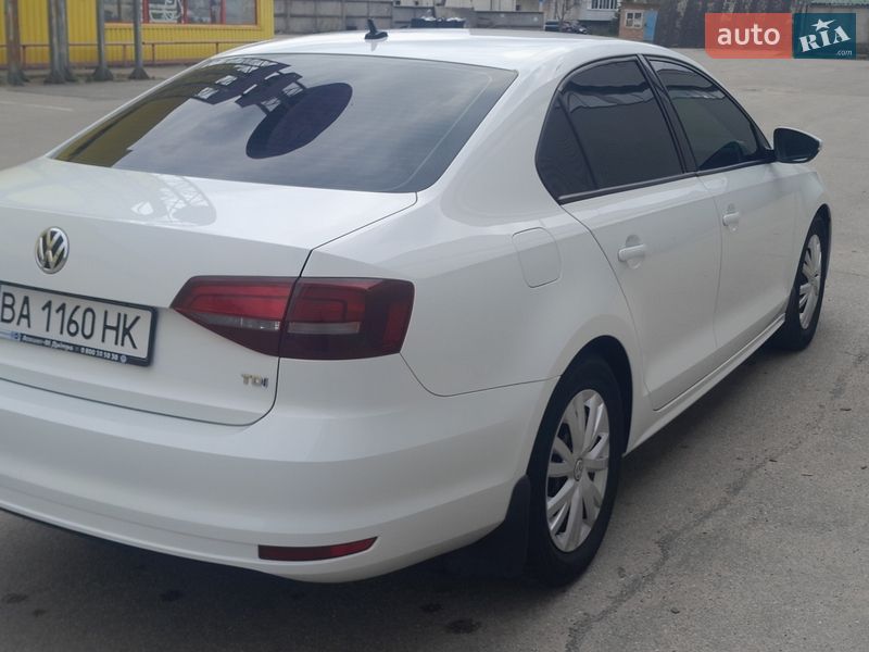 Седан Volkswagen Jetta 2016 в Кропивницькому
