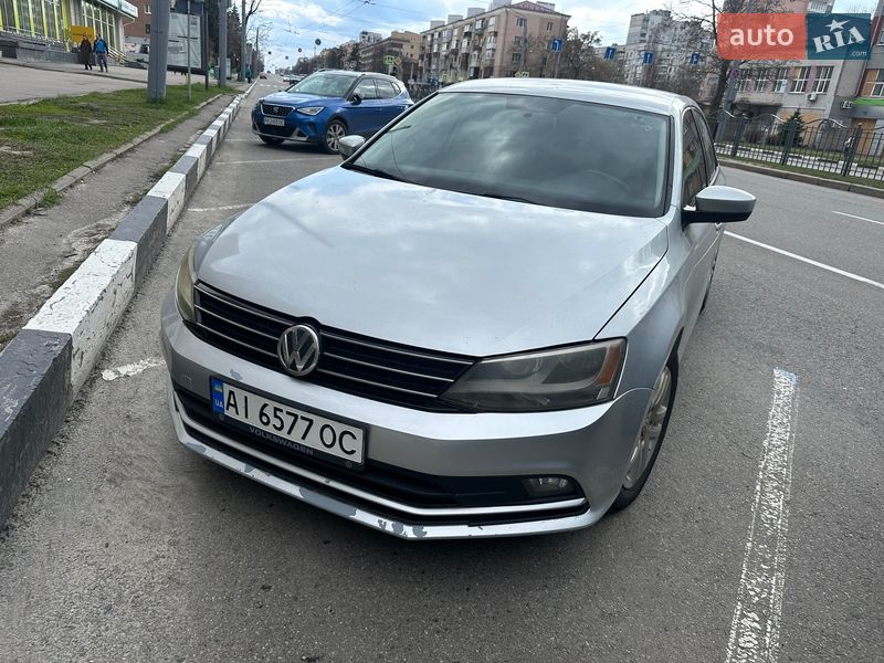 Седан Volkswagen Jetta 2015 в Харькове