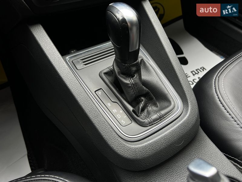 Седан Volkswagen Jetta 2017 в Ивано-Франковске