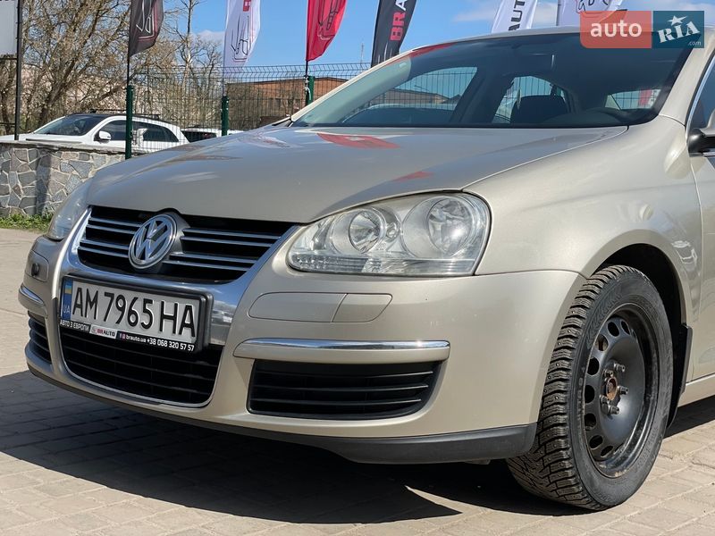 Седан Volkswagen Jetta 2005 в Бердичеве
