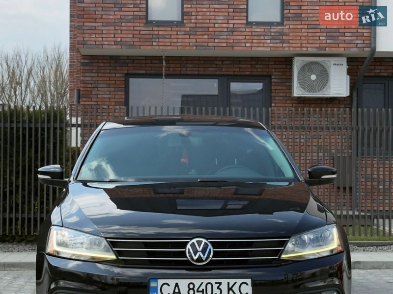 Седан Volkswagen Jetta 2016 в Умани