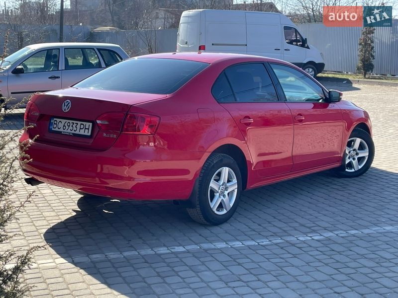 Седан Volkswagen Jetta 2012 в Ивано-Франковске