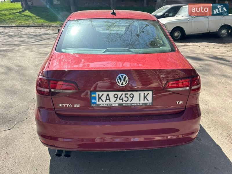 Седан Volkswagen Jetta 2016 в Киеве