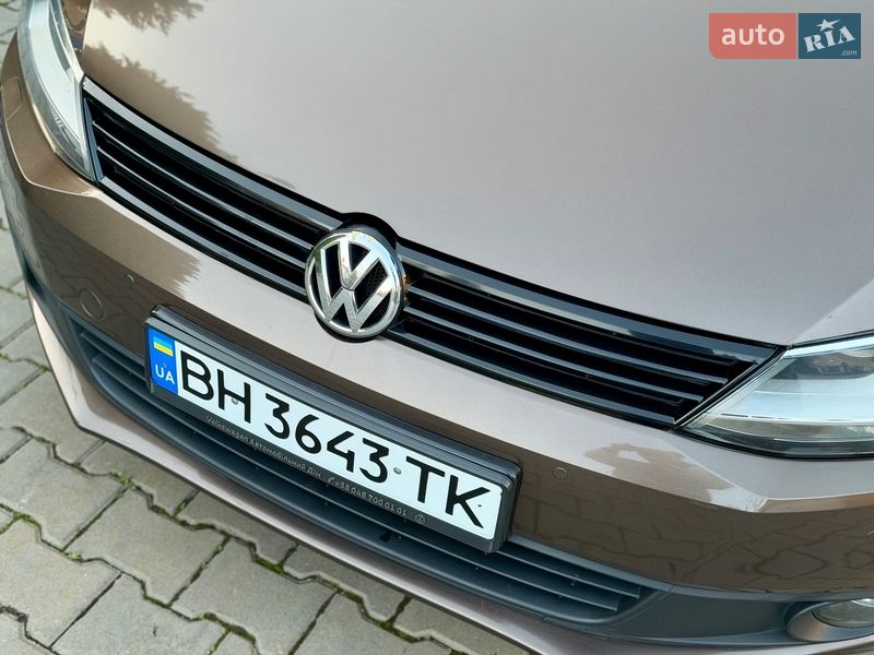 Седан Volkswagen Jetta 2011 в Одессе