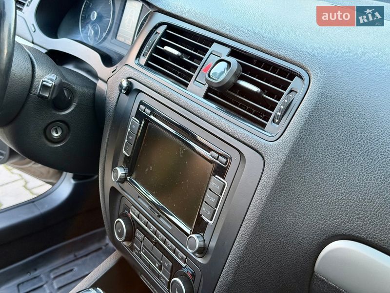Седан Volkswagen Jetta 2011 в Одессе