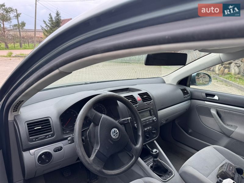 Седан Volkswagen Jetta 2005 в Долине