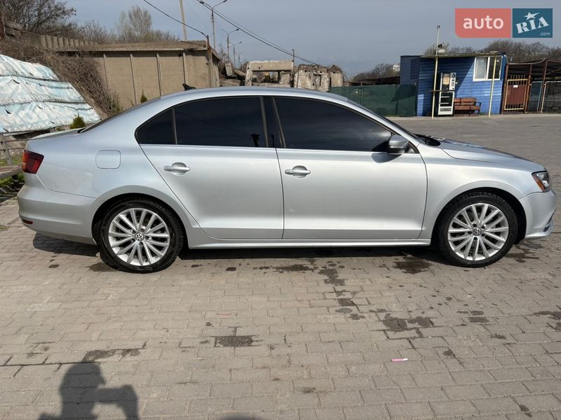 Седан Volkswagen Jetta 2016 в Киеве