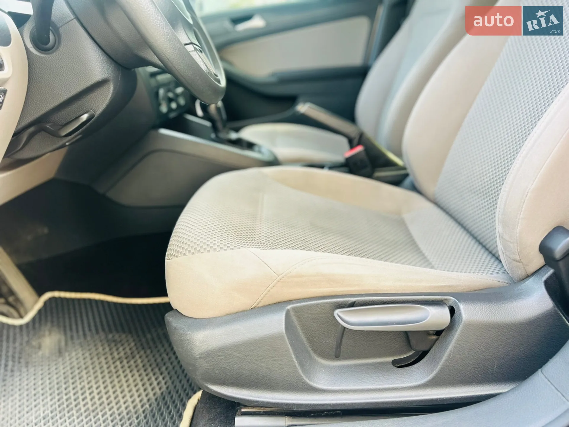 2012 Volkswagen Jetta - мініатюра 15