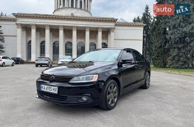 Седан Volkswagen Jetta 2013 в Києві