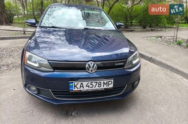 Седан Volkswagen Jetta 2014 в Києві
