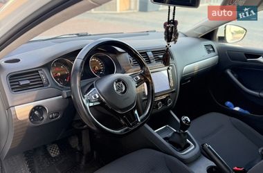 Седан Volkswagen Jetta 2016 в Мукачевому