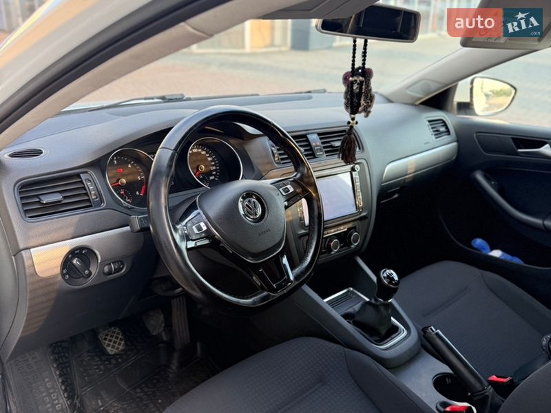 Volkswagen Jetta 2016