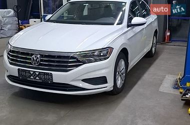 Седан Volkswagen Jetta 2020 в Киеве