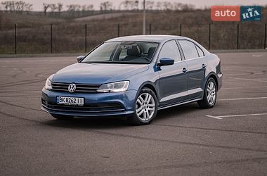 Седан Volkswagen Jetta 2016 в Рівному