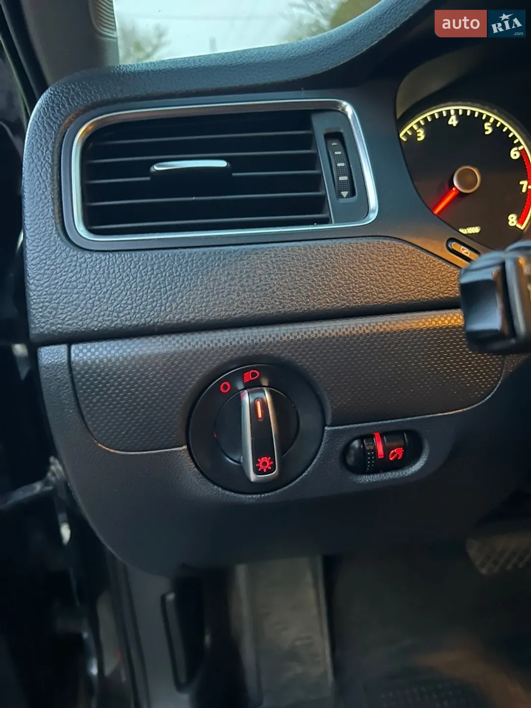 2011 Volkswagen Jetta - мініатюра 24