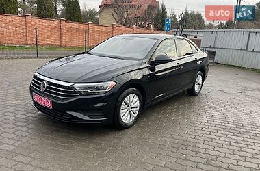 Седан Volkswagen Jetta 2019 в Дубно