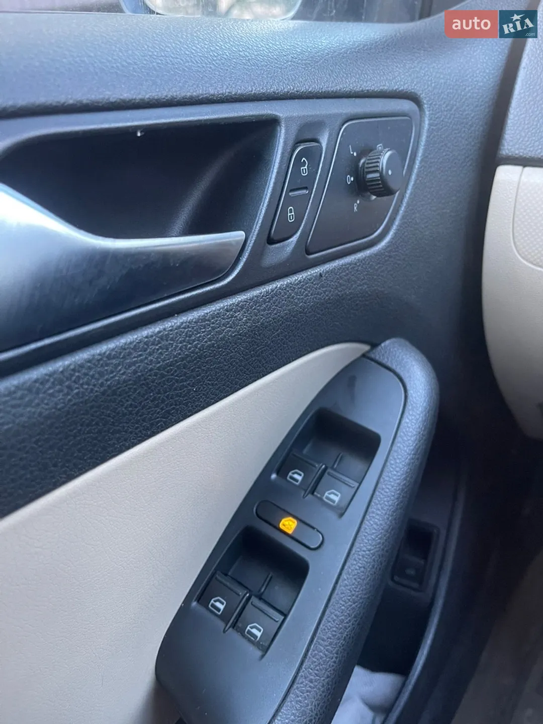 2012 Volkswagen Jetta - мініатюра 11