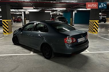 Седан Volkswagen Jetta 2006 в Ивано-Франковске