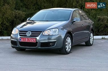 Седан Volkswagen Jetta 2009 в Новій Ушиці