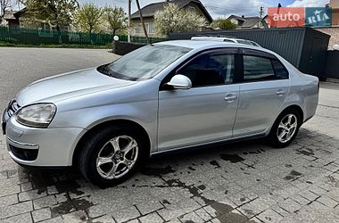 Седан Volkswagen Jetta 2007 в Івано-Франківську