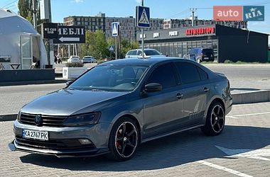 Седан Volkswagen Jetta 2014 в Києві