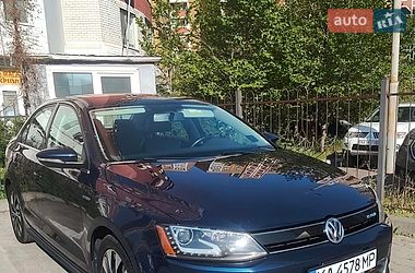 Седан Volkswagen Jetta 2014 в Києві