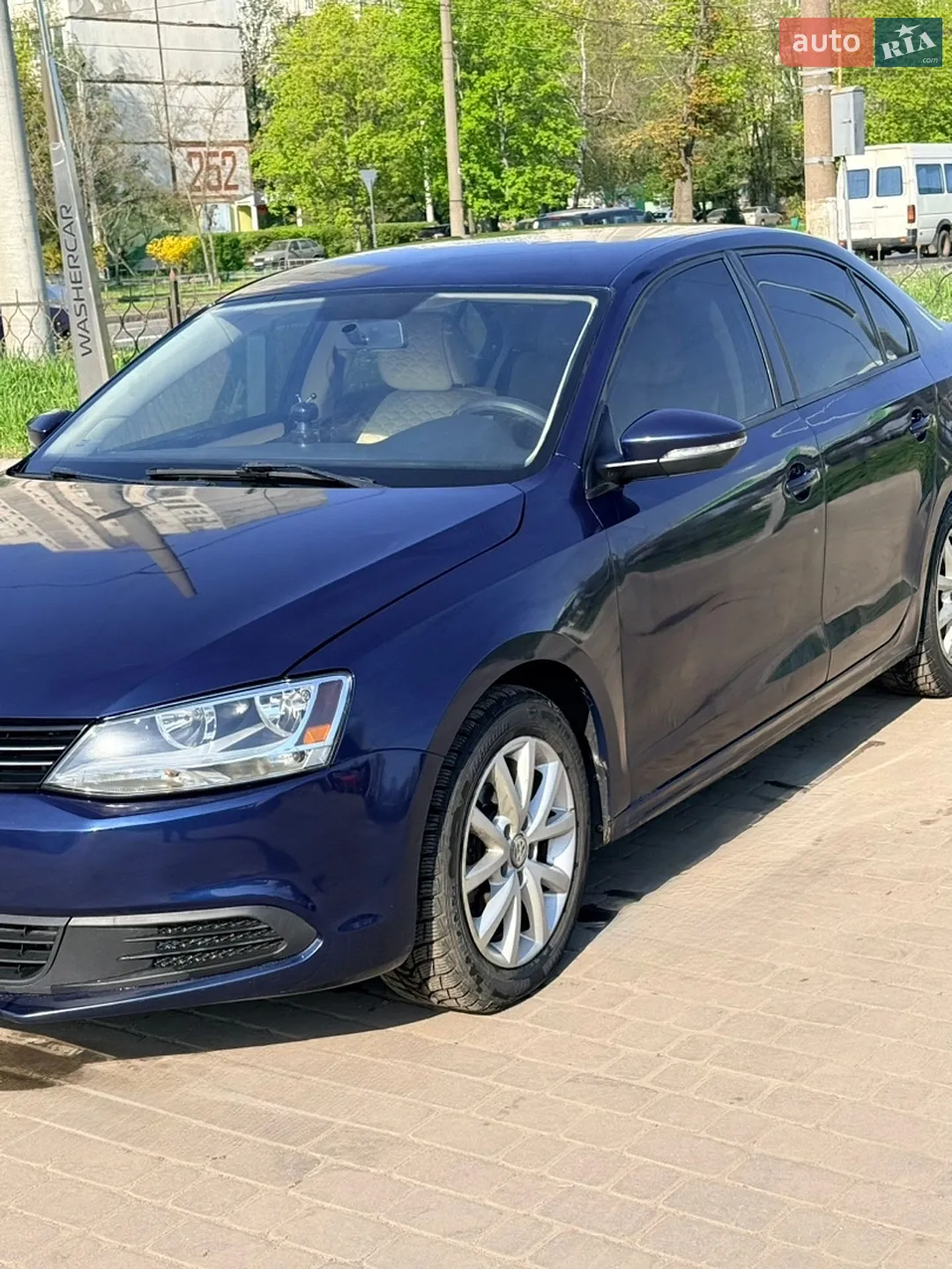 2010 Volkswagen Jetta - мініатюра 2
