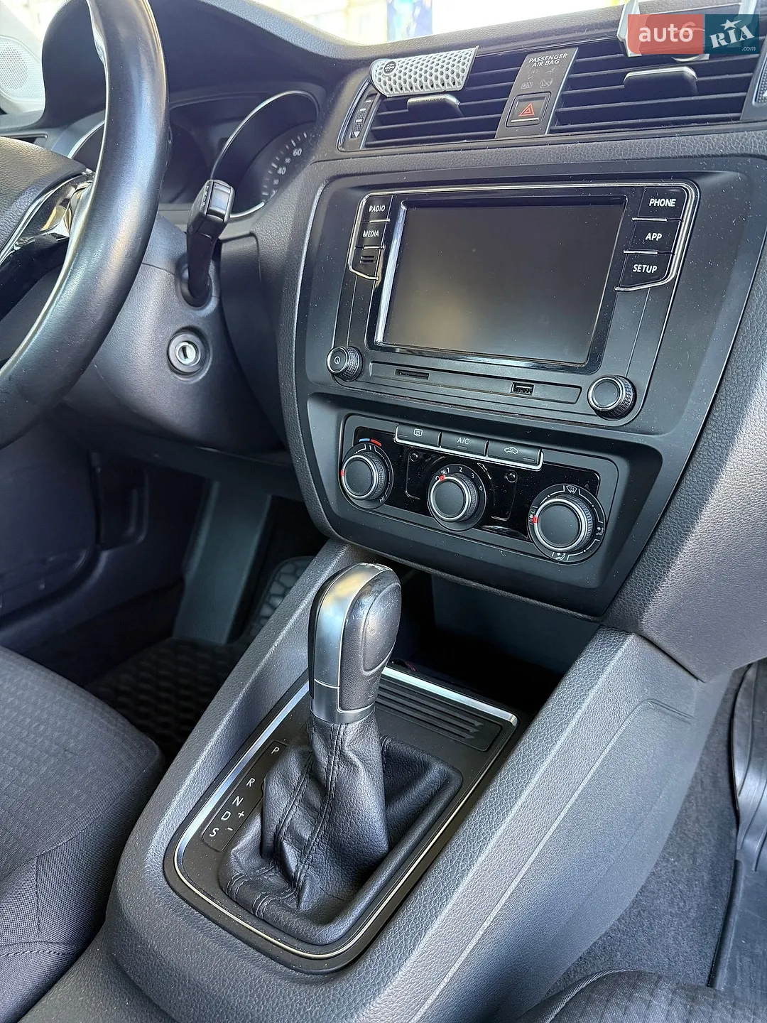2016 Volkswagen Jetta - мініатюра 27