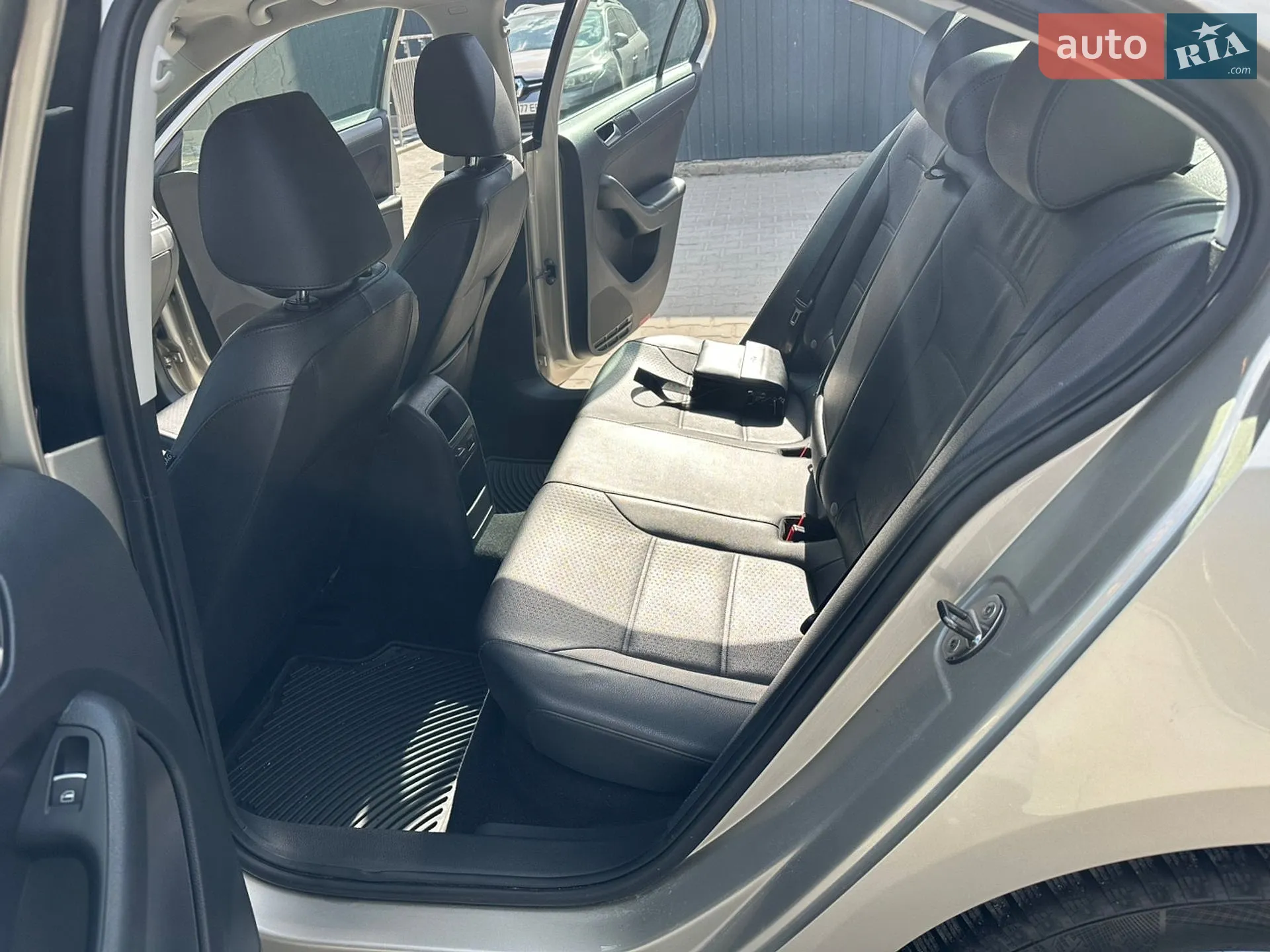 2012 Volkswagen Jetta - мініатюра 9