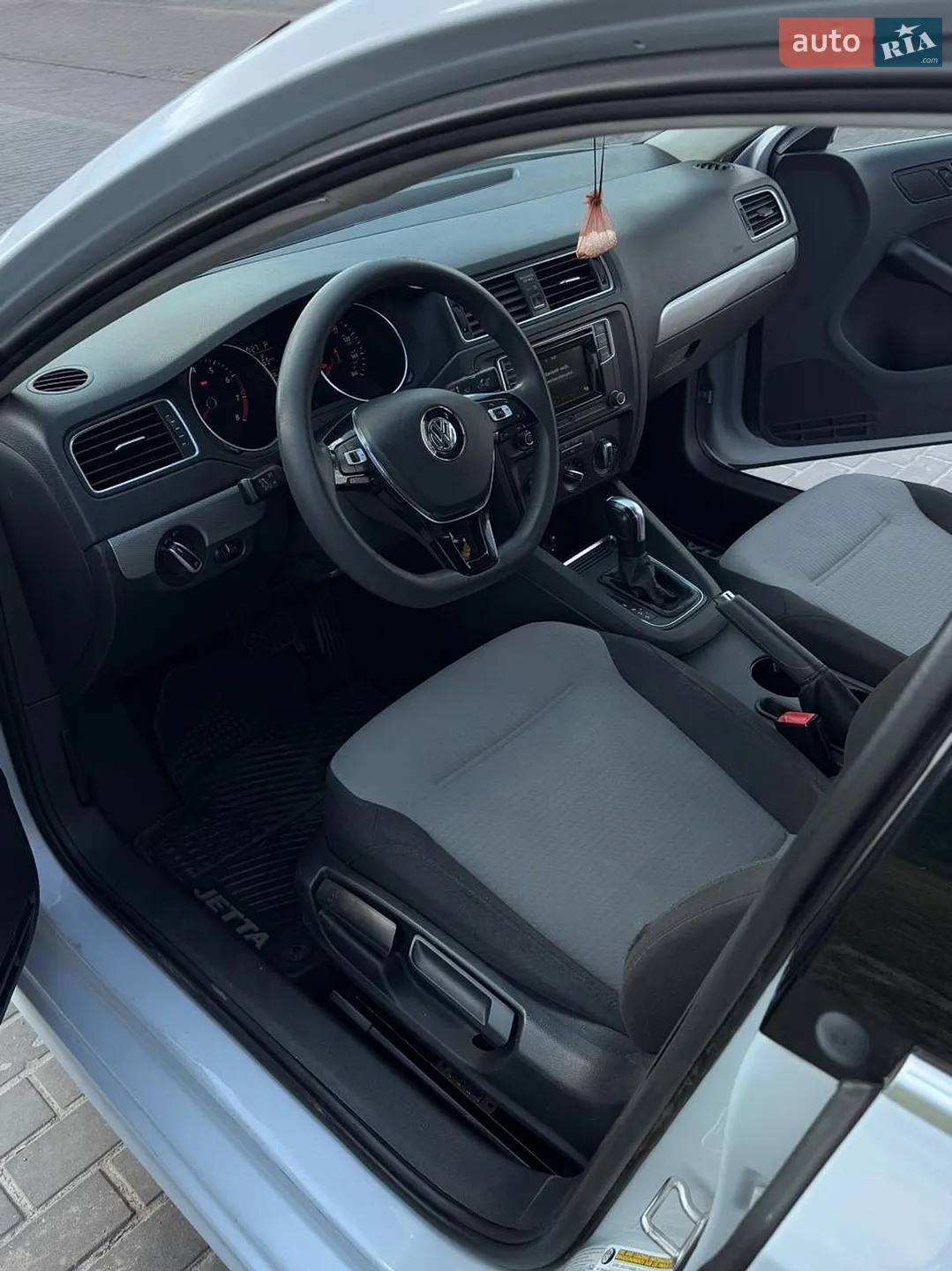 2017 Volkswagen Jetta - мініатюра 26