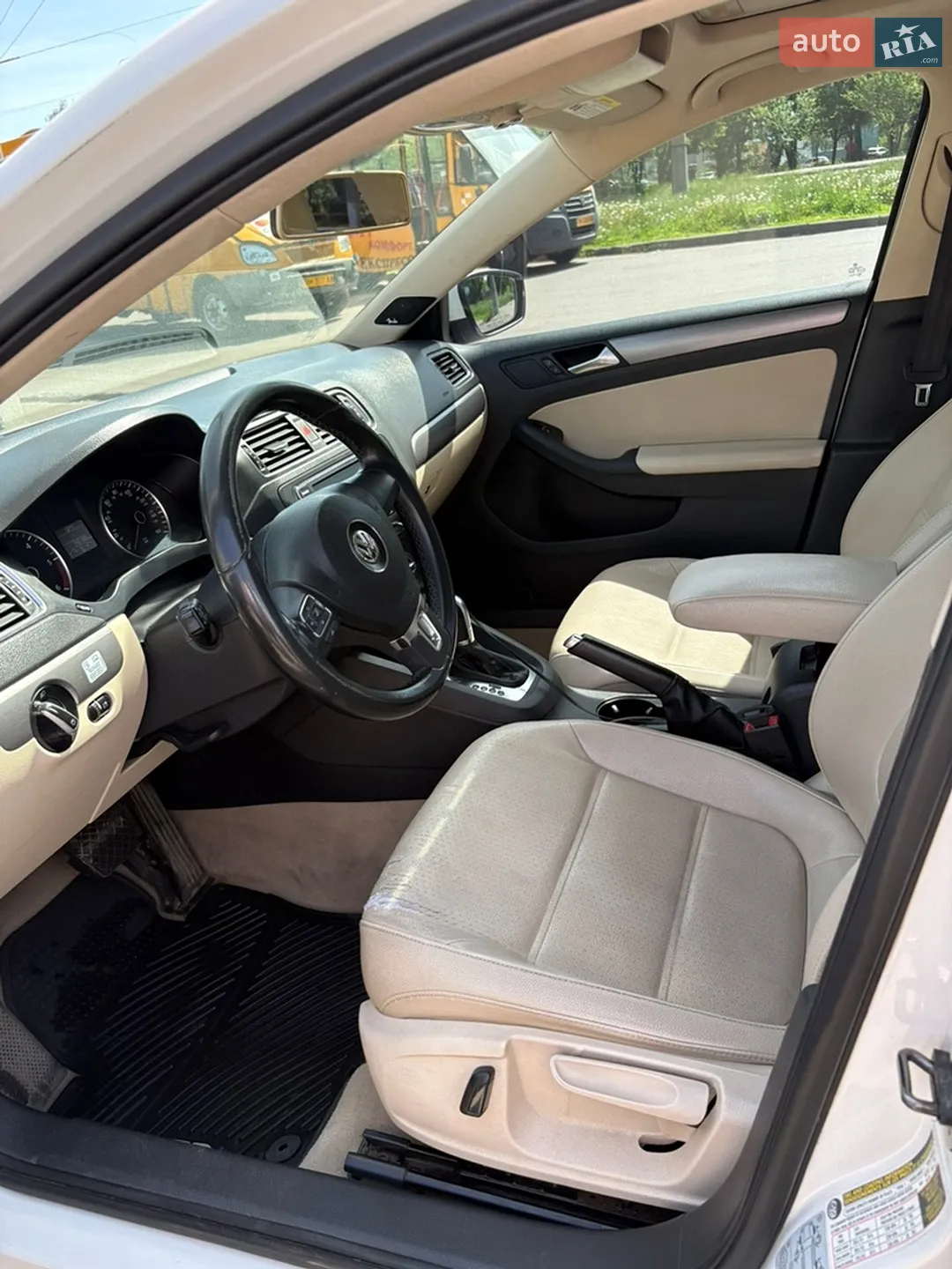2012 Volkswagen Jetta - мініатюра 31