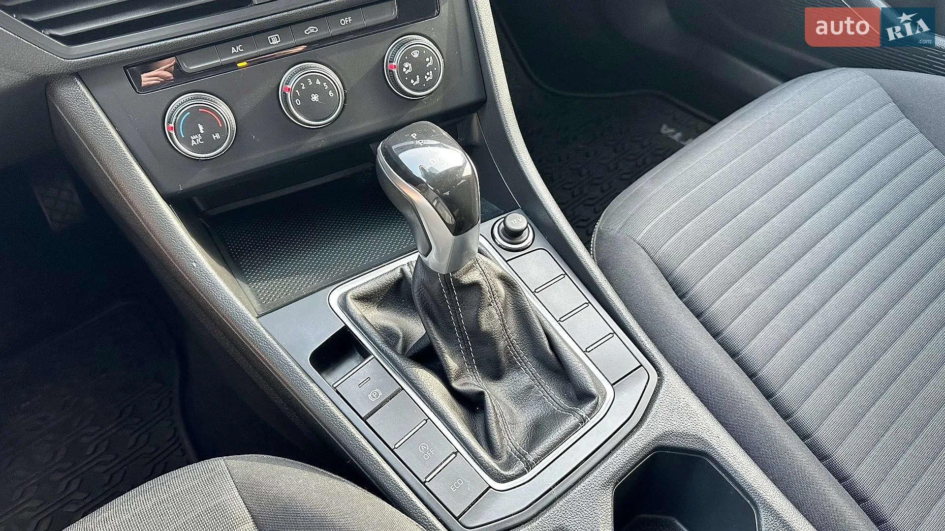 2022 Volkswagen Jetta - мініатюра 26