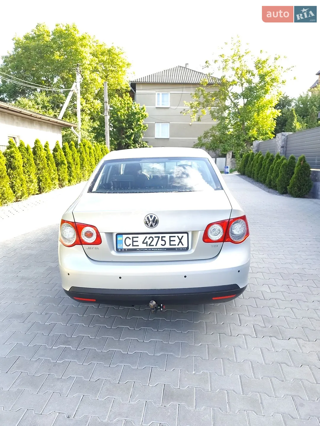 2010 Volkswagen Jetta - мініатюра 3