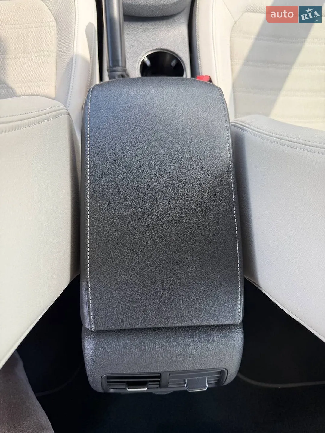 2016 Volkswagen Jetta - мініатюра 24