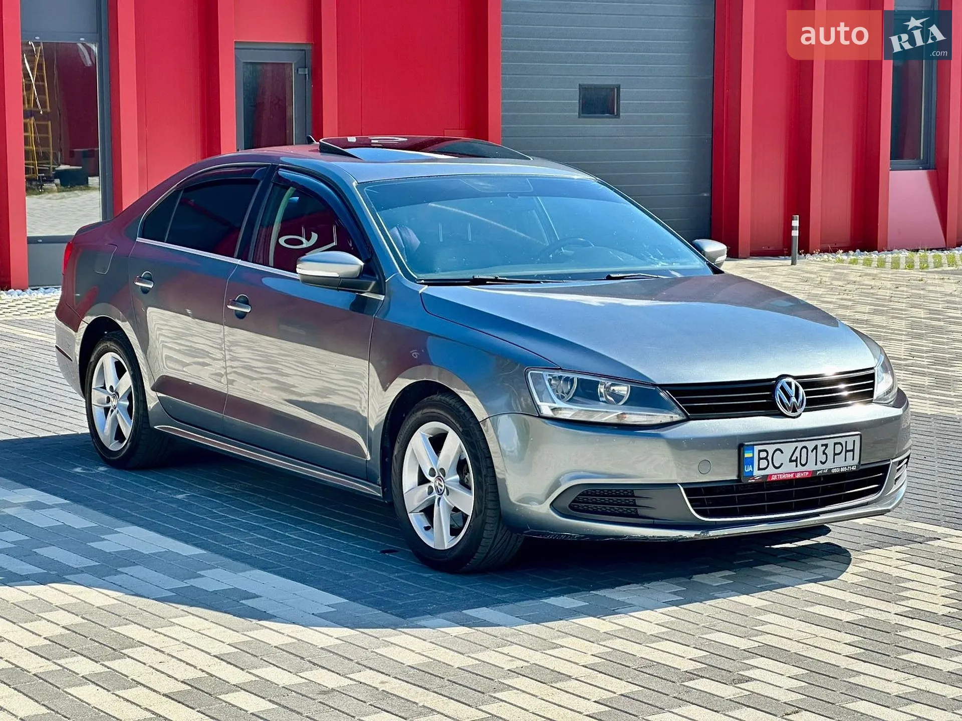 2012 Volkswagen Jetta - мініатюра 2