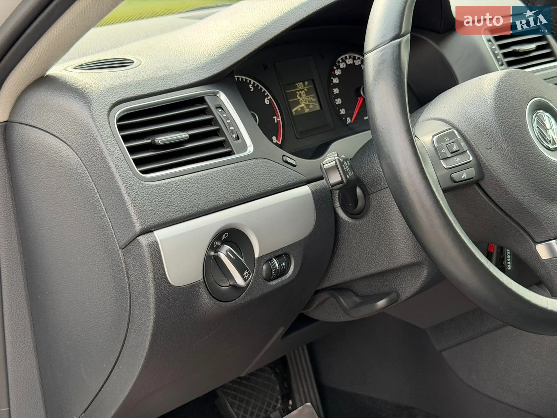 2013 Volkswagen Jetta - мініатюра 25