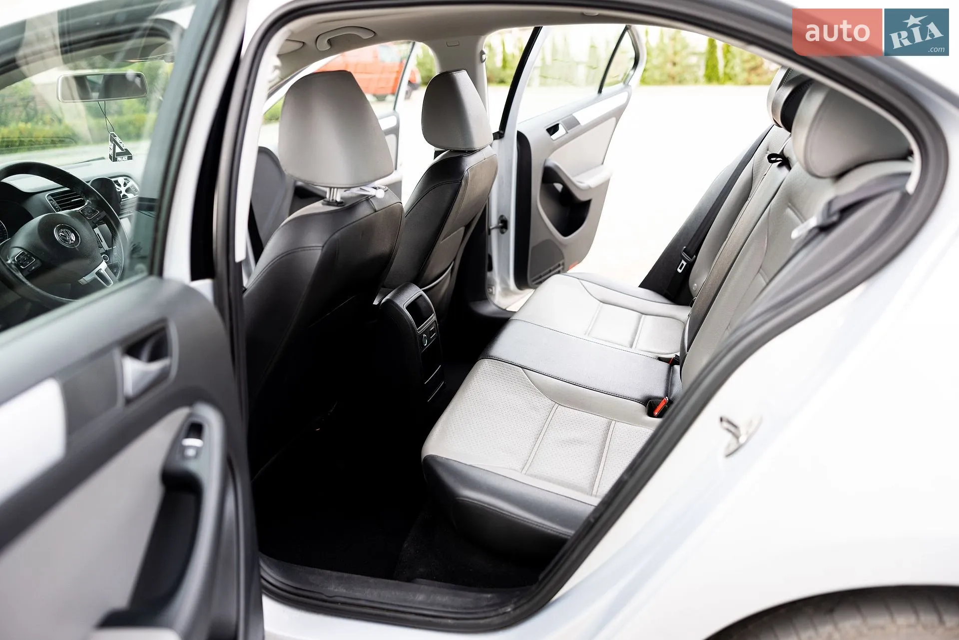 2012 Volkswagen Jetta - мініатюра 12