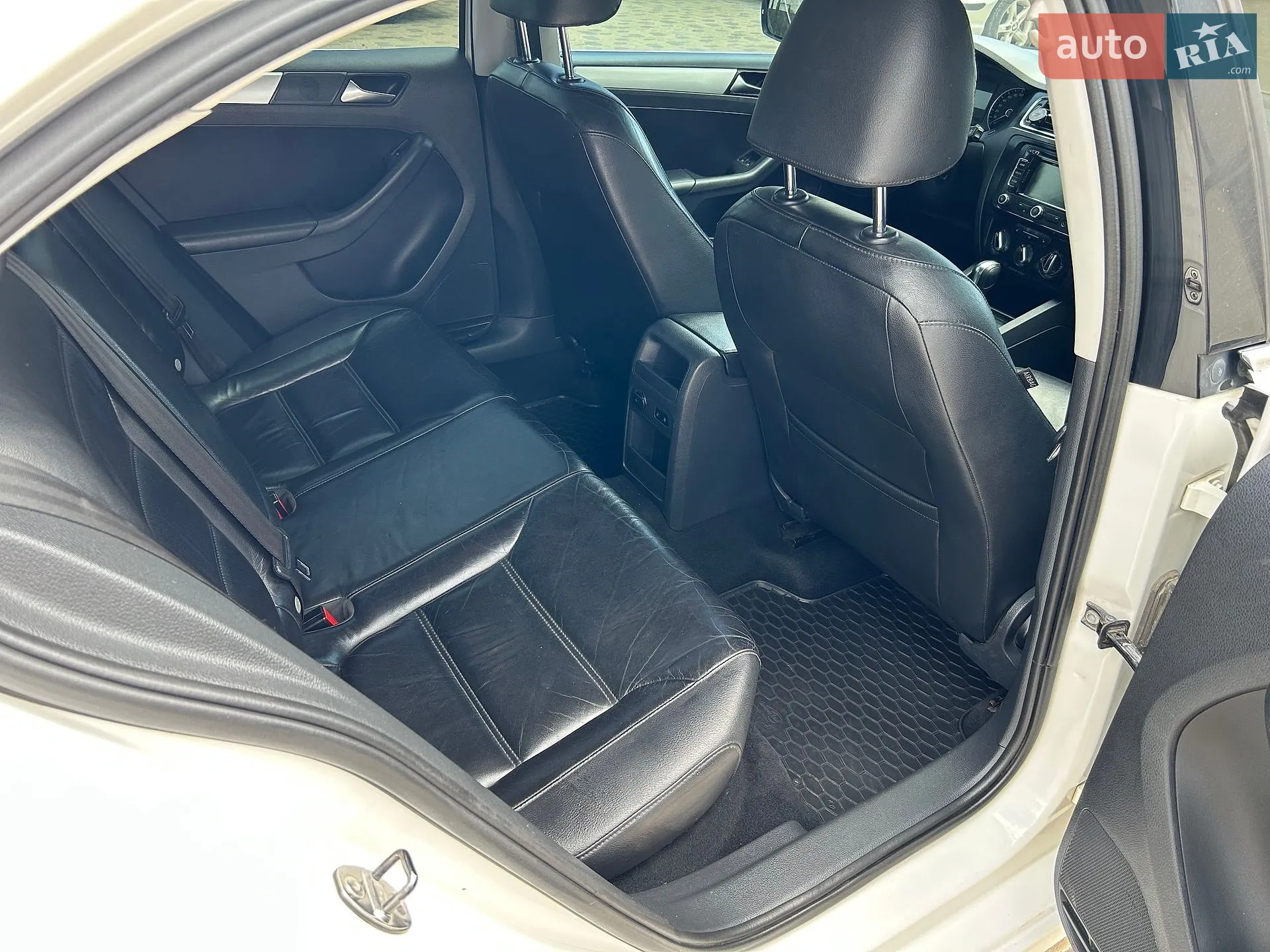 2011 Volkswagen Jetta - мініатюра 18