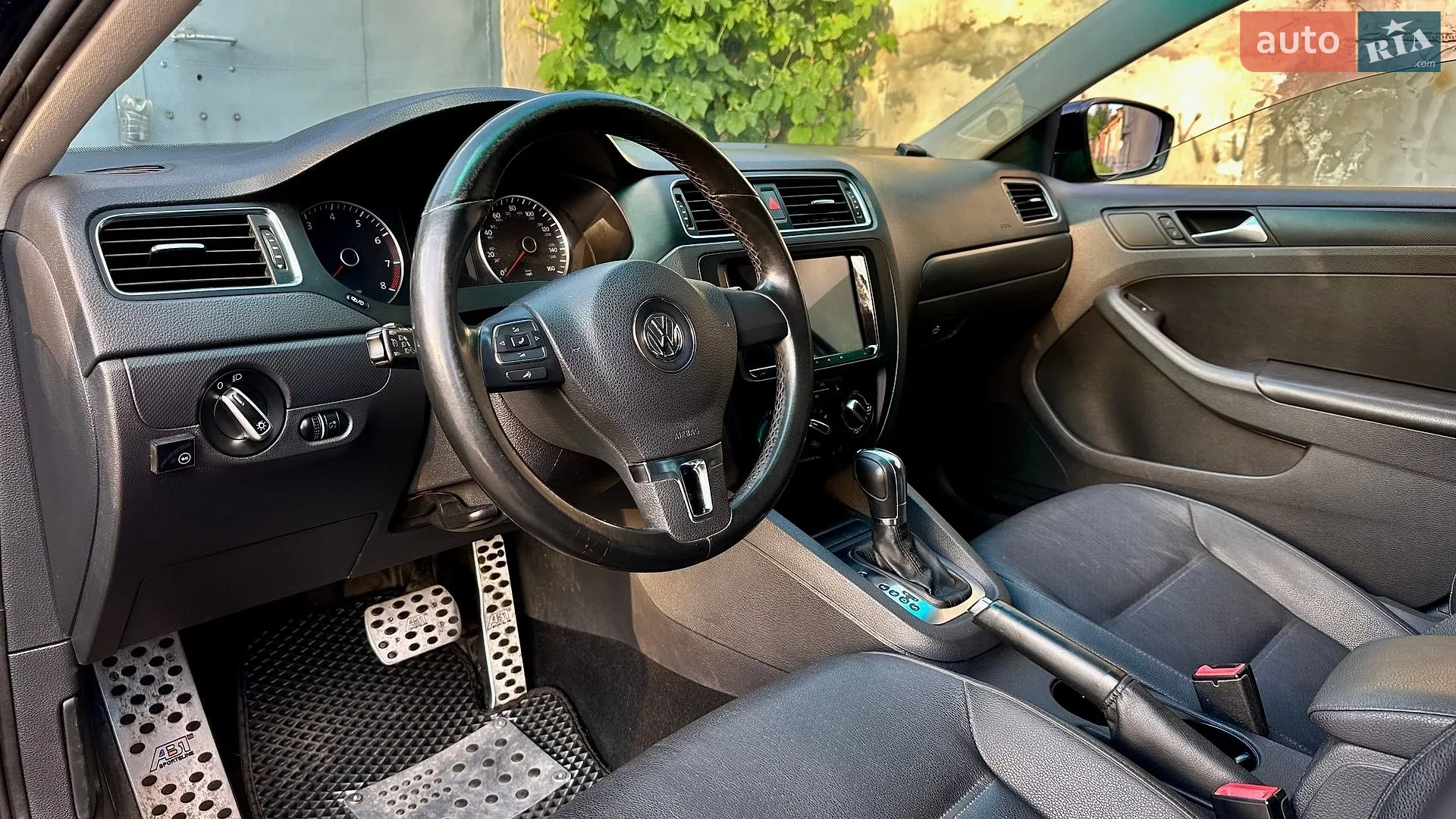 2011 Volkswagen Jetta - мініатюра 26